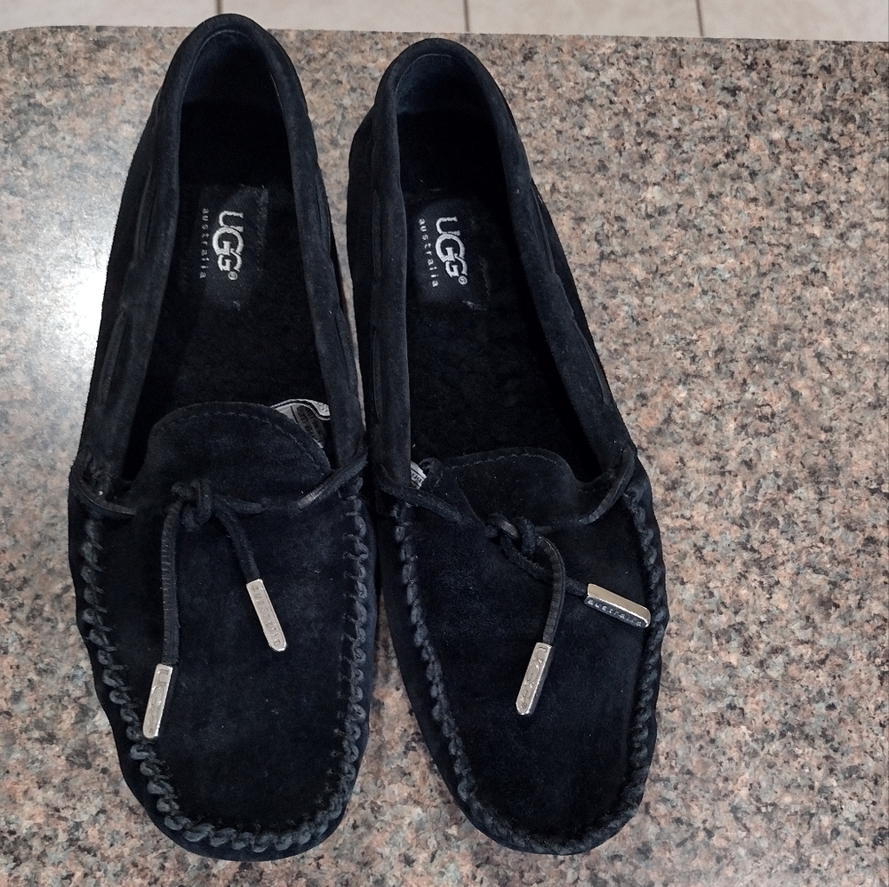 UGG suede & shearling flats w/rubber soles